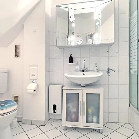 Ferienwohnung Koeln-Poll Buitenkant foto